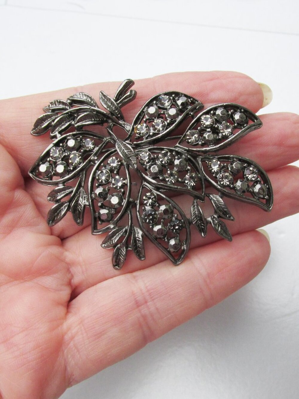 Vintage Black Rhinestone & Enamel Large LEAF Brooch Pin